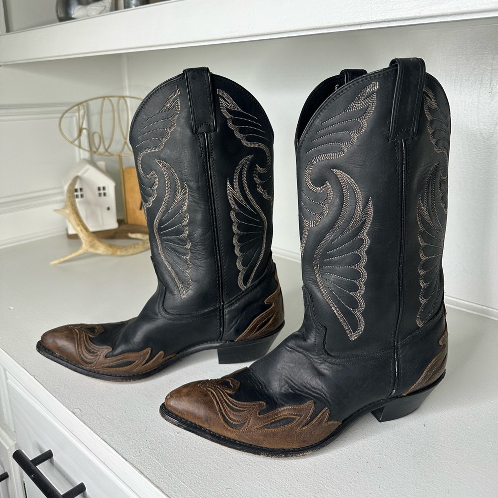 **SOLD**Vintage Code West Black & Brown Heart and Wing-Tip Western Boots Women's - Picture 1 of 10